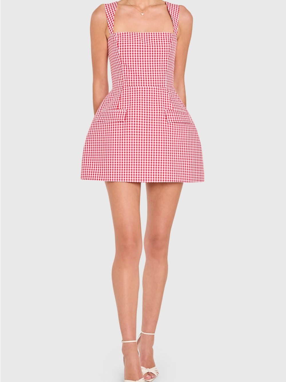 BETHANY SKORT ROMPER IN GINGHAM Size XS
Offers are welcome. - Picture 4 of 11
